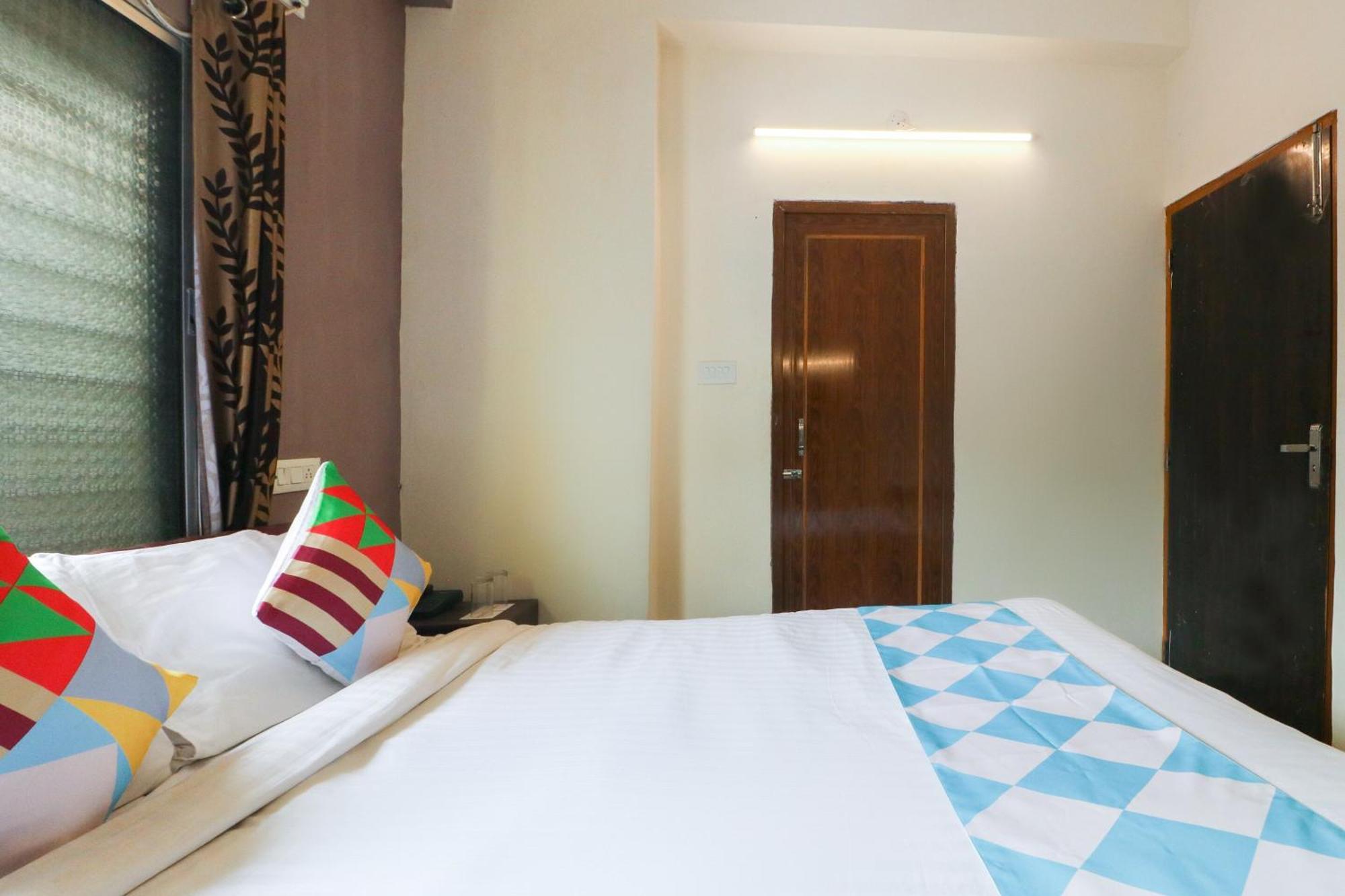 Hotel O Adri Hotels Near Dum Dum Metro Station エクステリア 写真